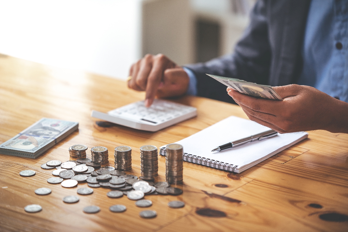 Read more about the article Educație financiară: Economisește inteligent